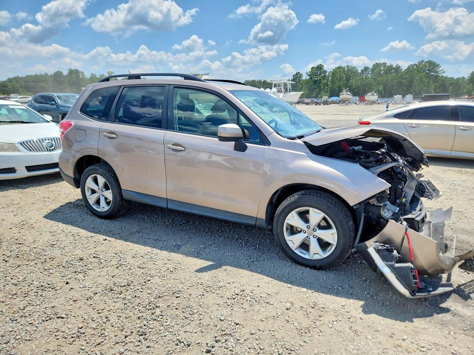 Photo 4 from auction – 2015 SUBARU FORESTER with VIN JF2SJADC7FH574235