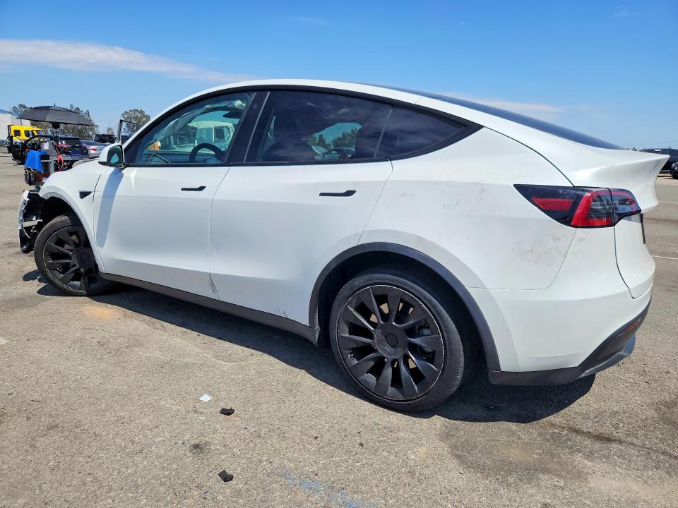 Фото 2 с аукциона – 2023 TESLA MODEL Y с VIN 7SAYGAEE6PF697231