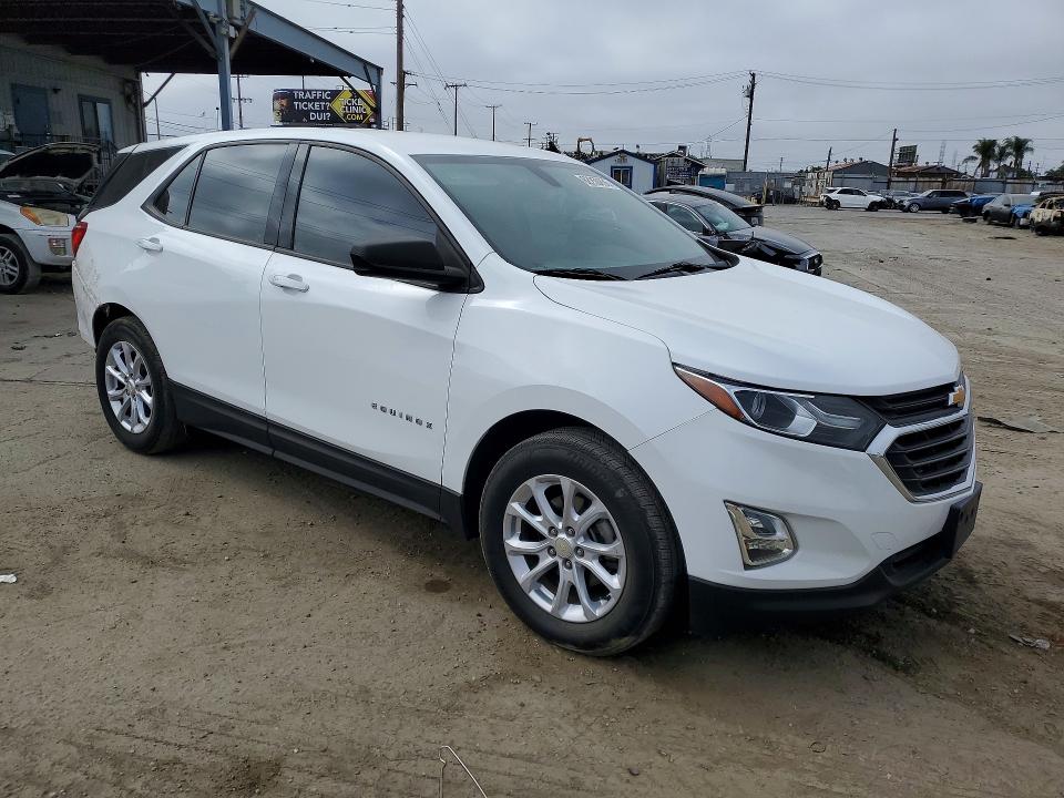 Photo 4 from auction – 2018 CHEVROLET EQUINOX with VIN 3GNAXHEV6JS563042