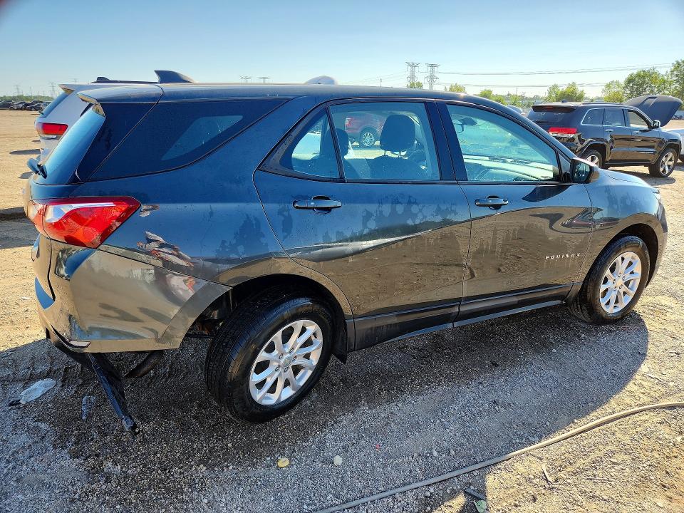 Photo 3 from auction – 2019 CHEVROLET EQUINOX with VIN 3GNAXHEV4KS657924