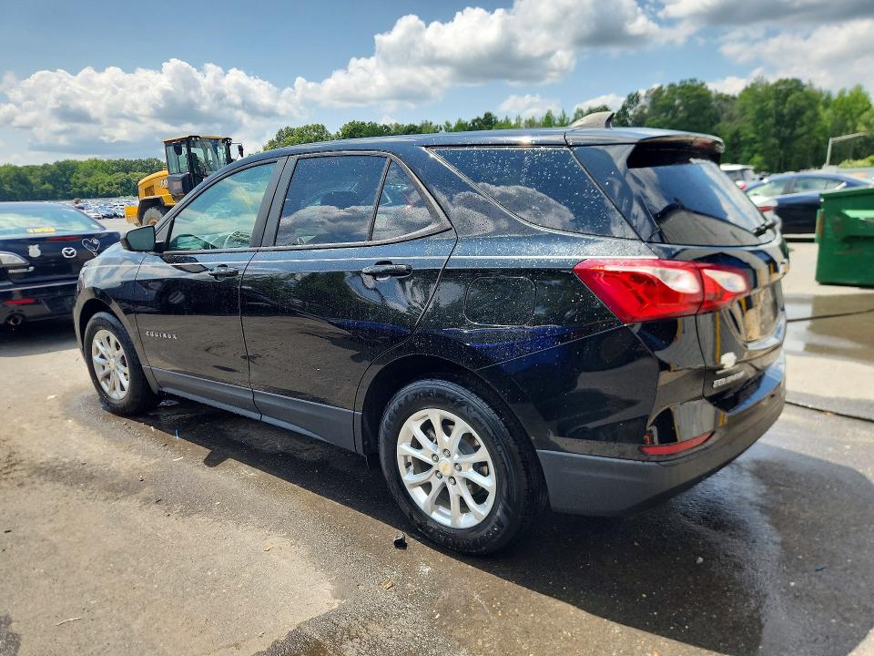 Photo 2 from auction – 2021 CHEVROLET EQUINOX with VIN 2GNAXHEV4M6101078