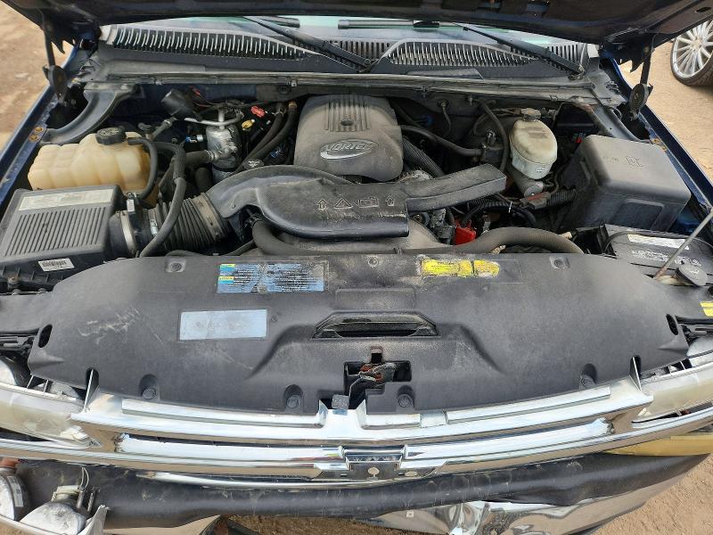 Photo 11 from auction – 2003 CHEVROLET SUBURBAN with VIN 1GNFK16Z53J221180