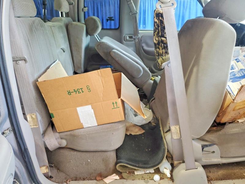 Photo 10 from auction – 2000 TOYOTA TUNDRA with VIN 5TBBT4411YS003016