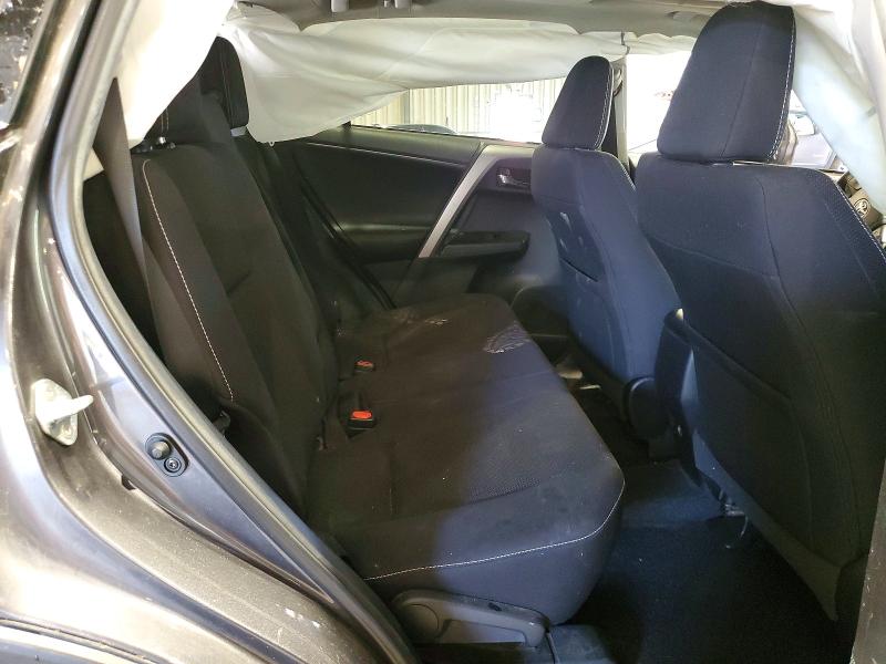 Фото 11 с аукциона – 2018 TOYOTA RAV4 с VIN 2T3RFREV8JW722277