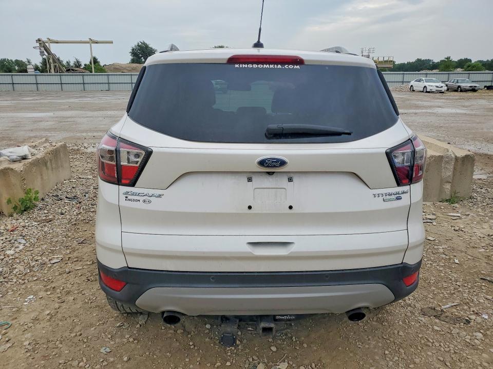 Photo 6 from auction – 2017 FORD ESCAPE with VIN 1FMCU9J99HUA60054