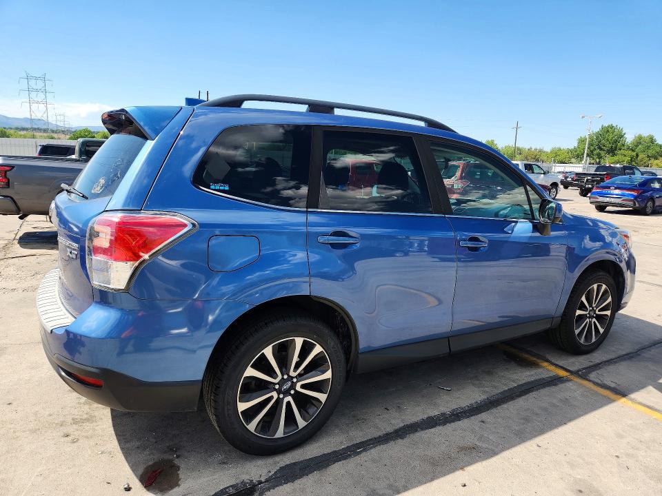 Photo 3 from auction – 2017 SUBARU FORESTER with VIN JF2SJGEC5HH800390