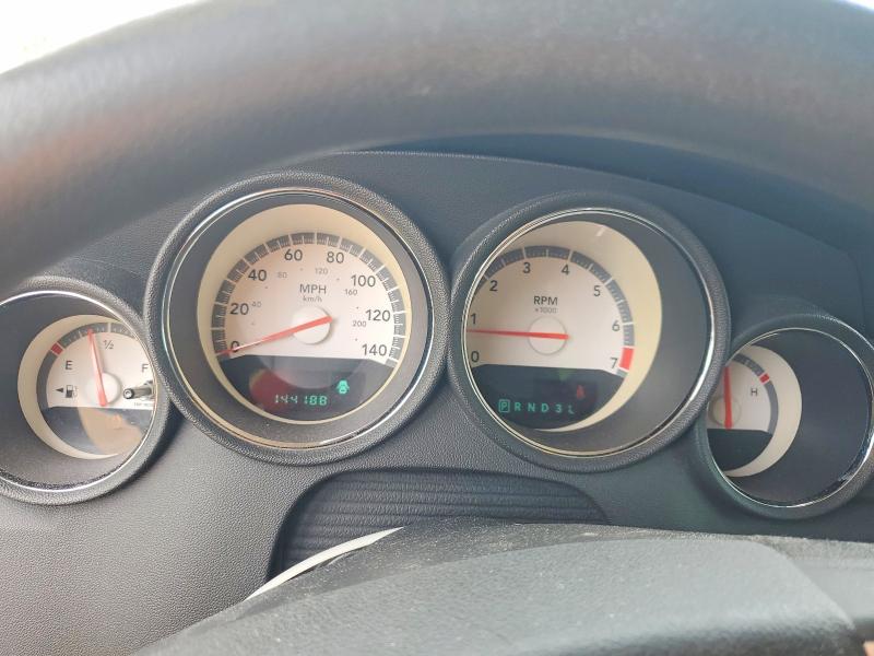 Photo 9 from auction – 2008 DODGE CHARGER with VIN 2B3KA43G68H266153