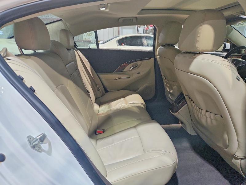 Photo 10 from auction – 2016 BUICK LACROSSE with VIN 1G4GB5G34GF232447