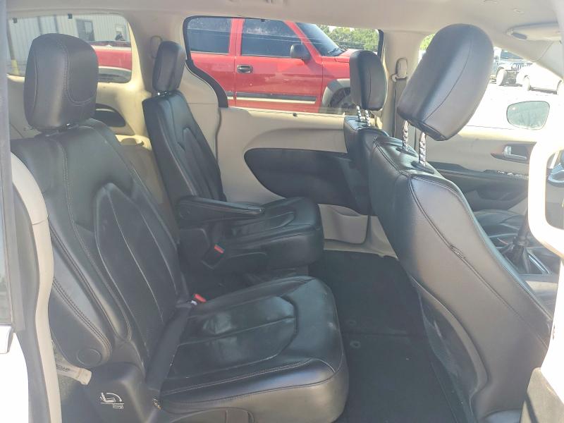 Photo 11 from auction – 2018 CHRYSLER PACIFICA with VIN 2C4RC1BG9JR110860