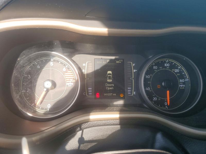 Photo 9 from auction – 2018 JEEP CHEROKEE with VIN 1C4PJLCB9JD539141