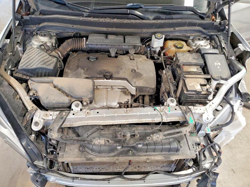 Photo 12 from auction – 2019 BUICK ENVISION with VIN LRBFXCSA4KD012871