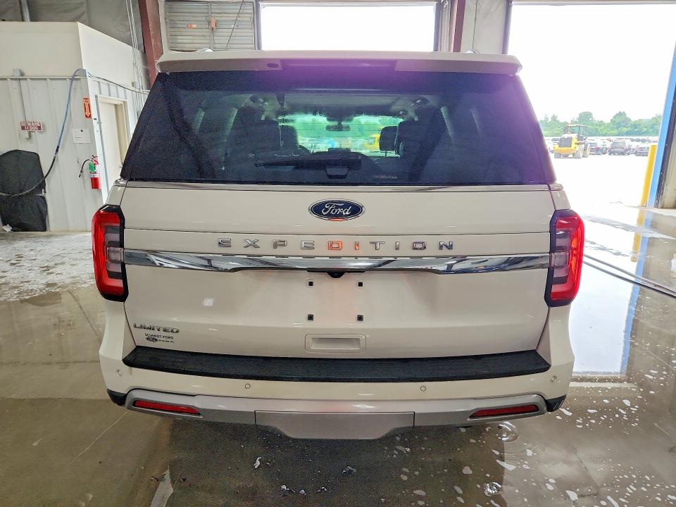 Photo 6 from auction – 2023 FORD EXPEDITION with VIN 1FMJU2A82PEA62873