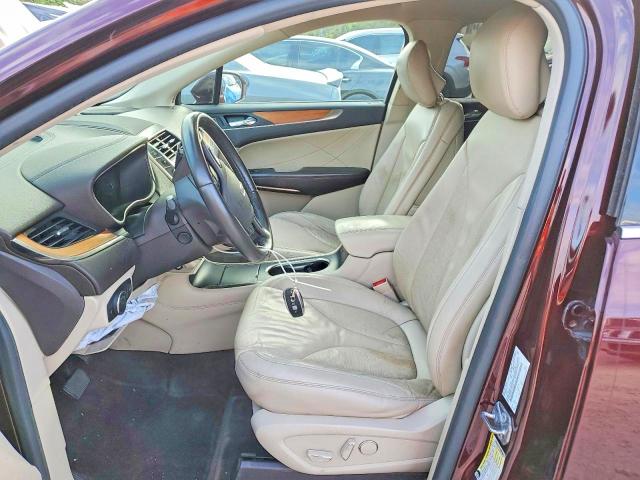 Photo 7 from auction – 2017 LINCOLN MKC with VIN 5LMCJ2C98HUL32796