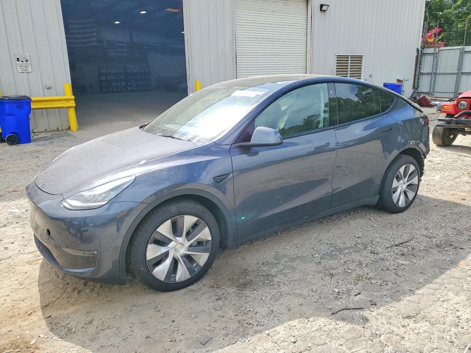 TESLA MODEL Y 2021 with VIN 5YJYGDEEXMF142003 - Photo from auction