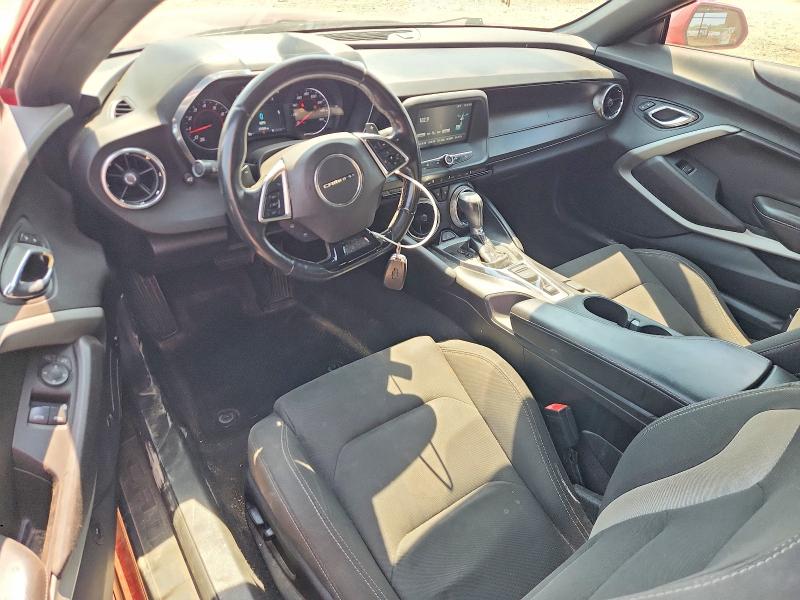 Photo 8 from auction – 2017 CHEVROLET CAMARO with VIN 1G1FB1RS4H0164323