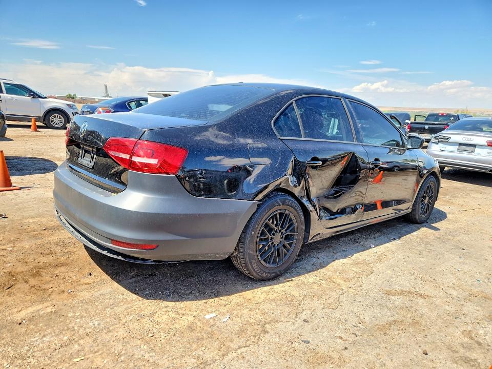 Photo 3 from auction – 2015 VOLKSWAGEN JETTA with VIN 3VW2K7AJ5FM338385