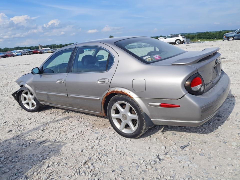 Photo 2 from auction – 2000 NISSAN MAXIMA with VIN JN1CA31A2YT030875