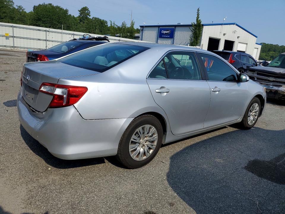 Photo 3 from auction – 2014 TOYOTA CAMRY with VIN 4T1BF1FKXEU805554