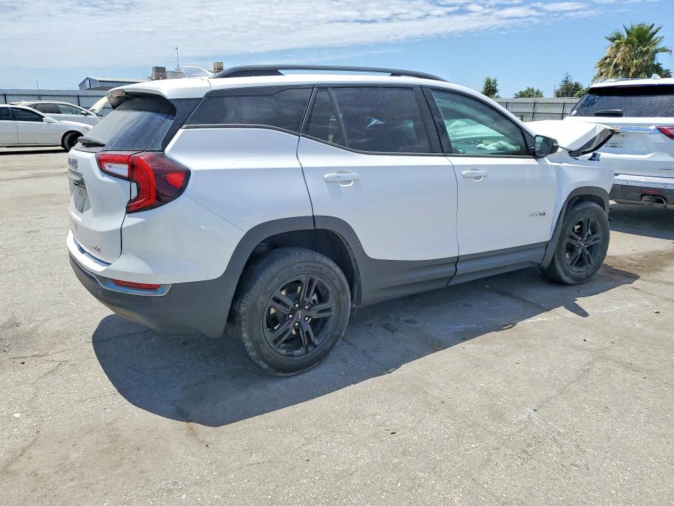 Photo 3 from auction – 2023 GMC TERRAIN with VIN 3GKALYEG2PL136731