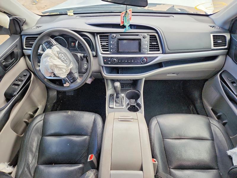 Photo 8 from auction – 2019 TOYOTA HIGHLANDER with VIN 5TDZARFH5KS050625