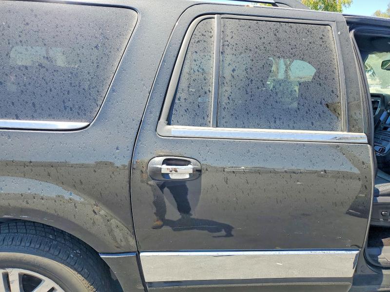 Photo 11 from auction – 2011 LINCOLN NAVIGATOR with VIN 5LMJJ3J57BEJ00432