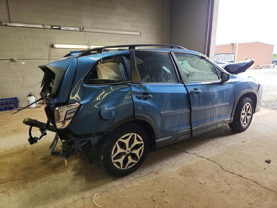 Photo 3 from auction – 2023 SUBARU FORESTER with VIN JF2SKAEC8PH480801