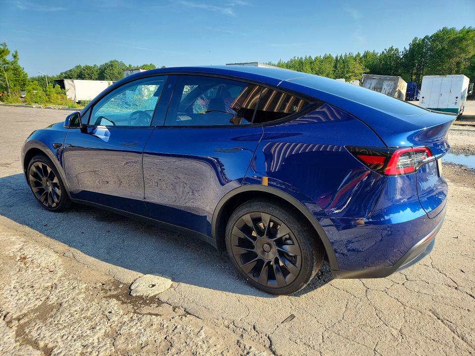 Photo 2 from auction – 2022 TESLA MODEL Y with VIN 7SAYGAEEXNF339630