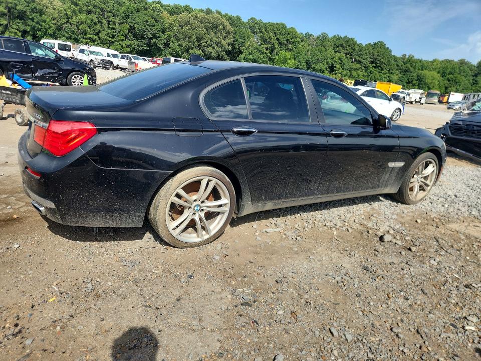 Photo 3 from auction – 2010 BMW 750 with VIN WBAKC6C5XACL67527