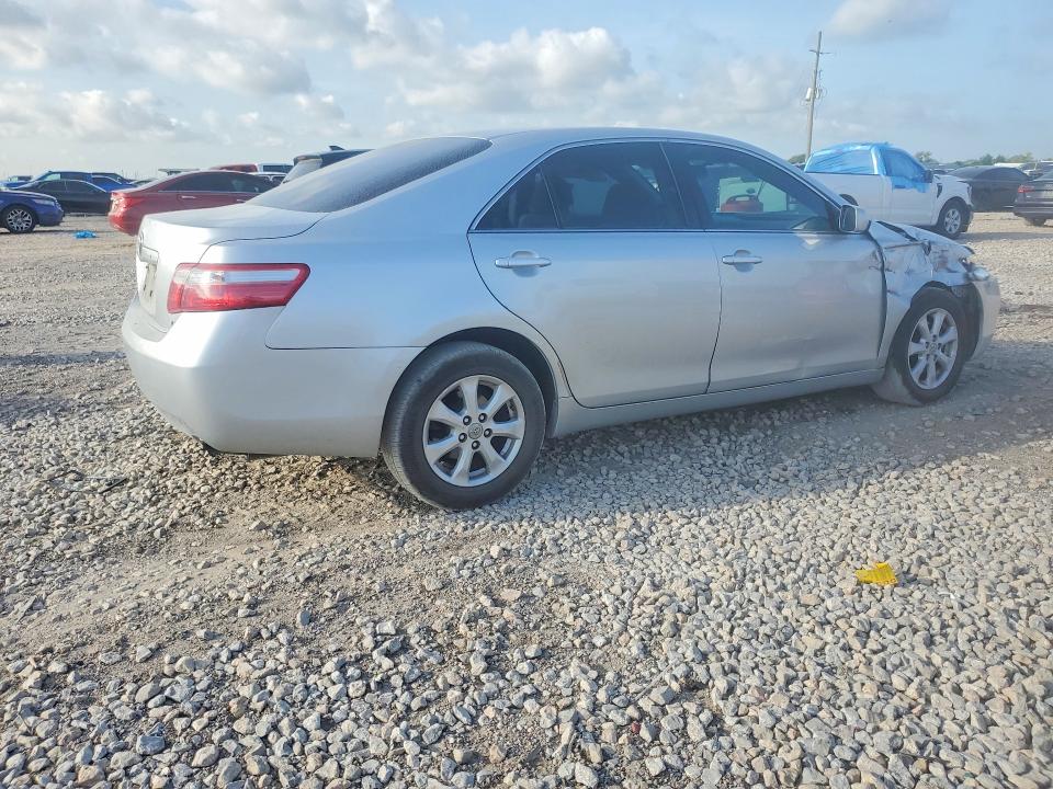 Photo 3 from auction – 2007 TOYOTA CAMRY with VIN 4T1BE46K07U045223