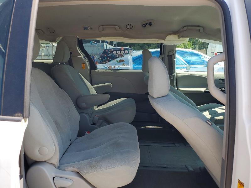 Photo 11 from auction – 2014 TOYOTA SIENNA with VIN 5TDZK3DC2ES451989