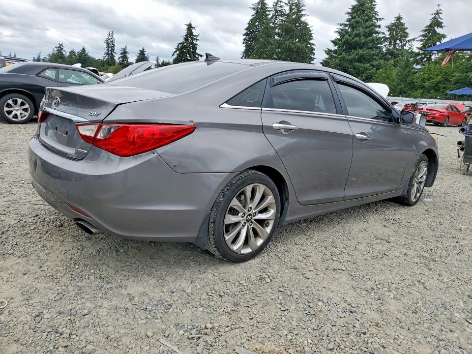 Photo 3 from auction – 2012 HYUNDAI SONATA with VIN 5NPEC4AB7CH376674