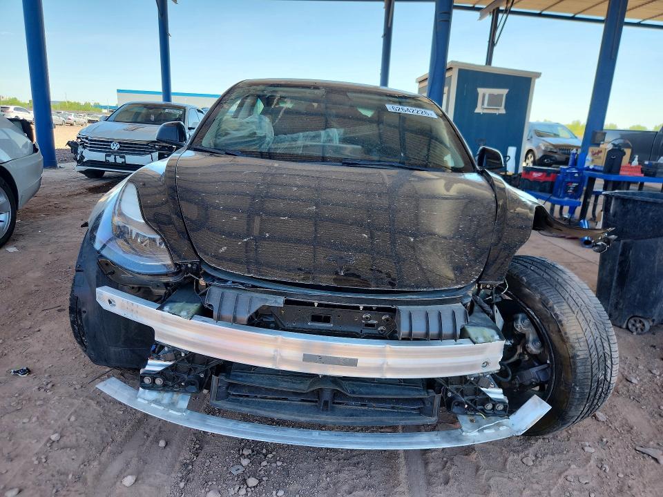 Снимка 5 от търг – 2022 TESLA MODEL 3 с VIN 5YJ3E1EA3NF333632