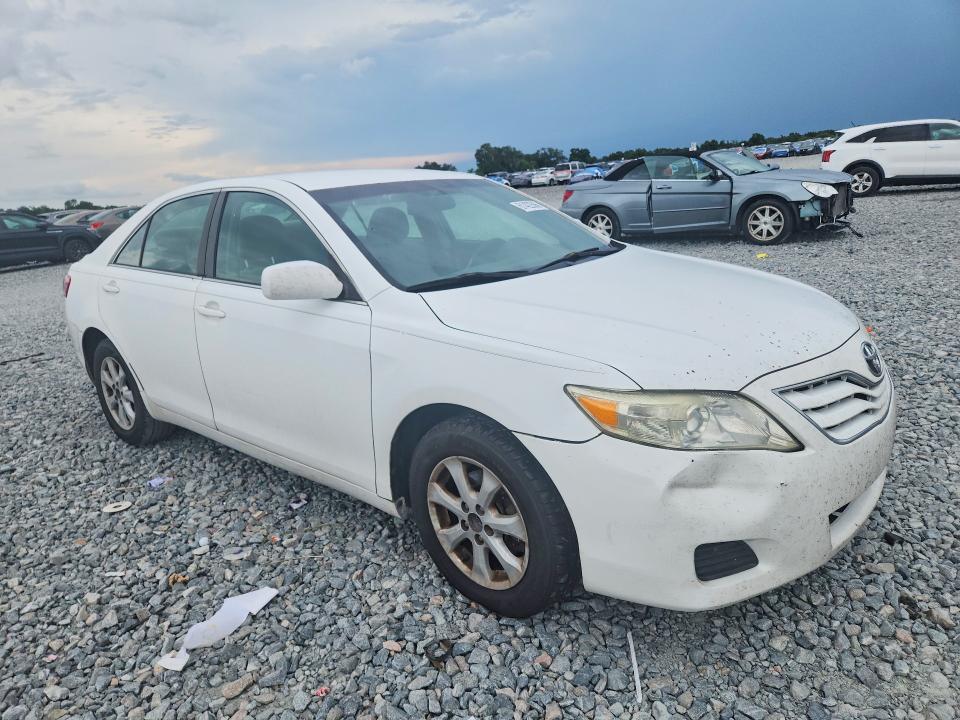 Photo 4 from auction – 2011 TOYOTA CAMRY with VIN 4T1BF3EK1BU770024