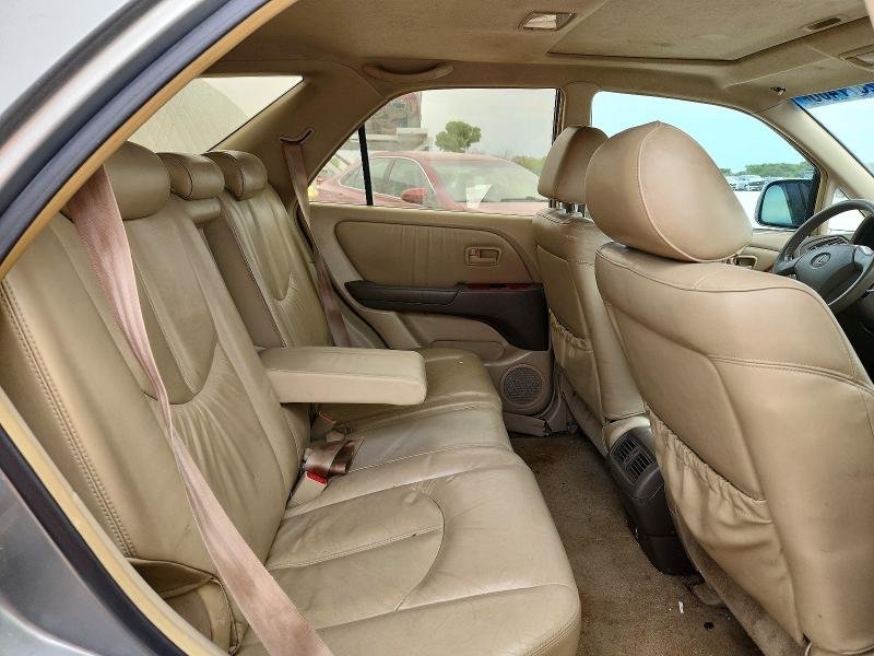 Photo 11 from auction – 2000 LEXUS RX with VIN JT6HF10U4Y0113351