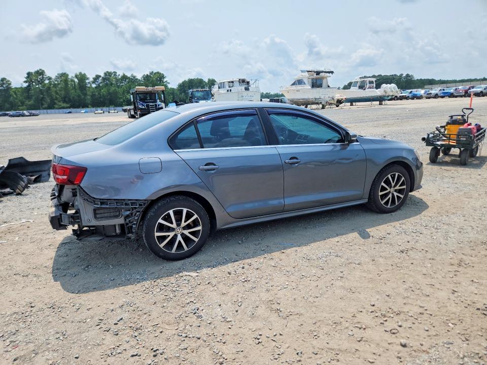 Photo 3 from auction – 2017 VOLKSWAGEN JETTA with VIN 3VWDB7AJ3HM309365