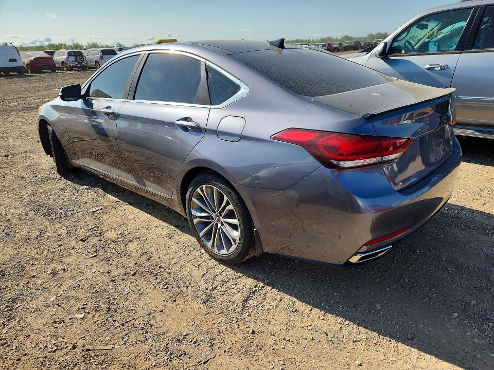 Photo 2 from auction – 2015 HYUNDAI GENESIS with VIN KMHGN4JE6FU094612