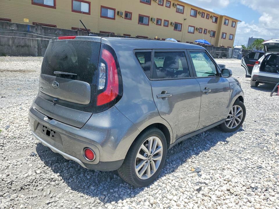 Photo 3 from auction – 2019 KIA SOUL with VIN KNDJP3A58K7010670