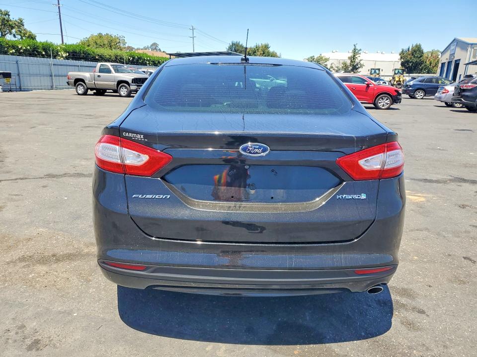 Photo 6 from auction – 2014 FORD FUSION with VIN 3FA6P0LU7ER322829