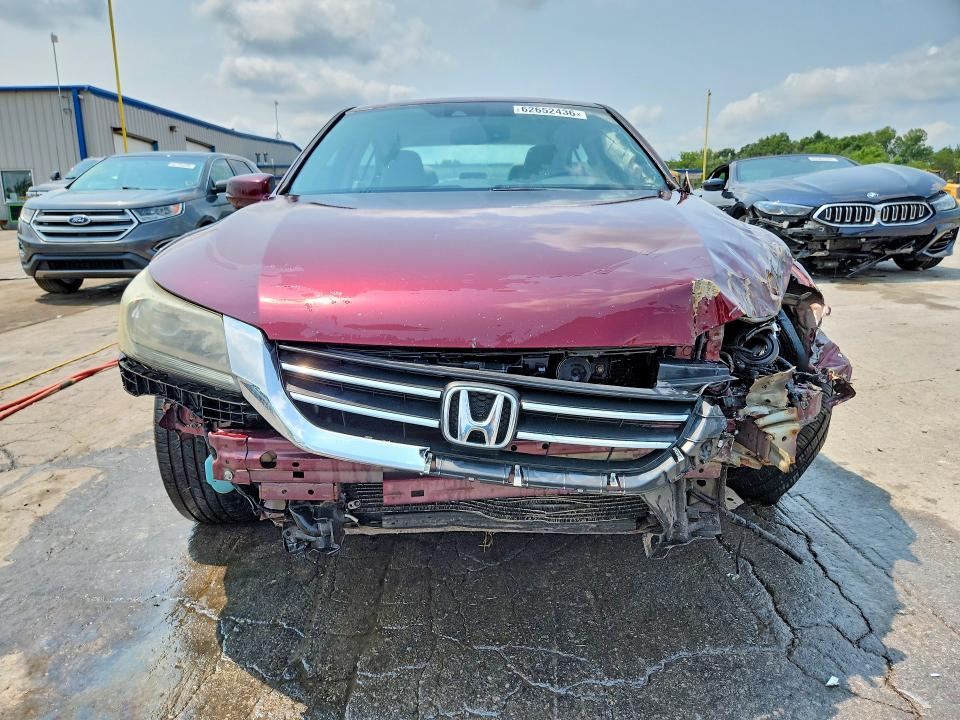 Photo 5 from auction – 2015 HONDA ACCORD with VIN 1HGCR2F87FA175653