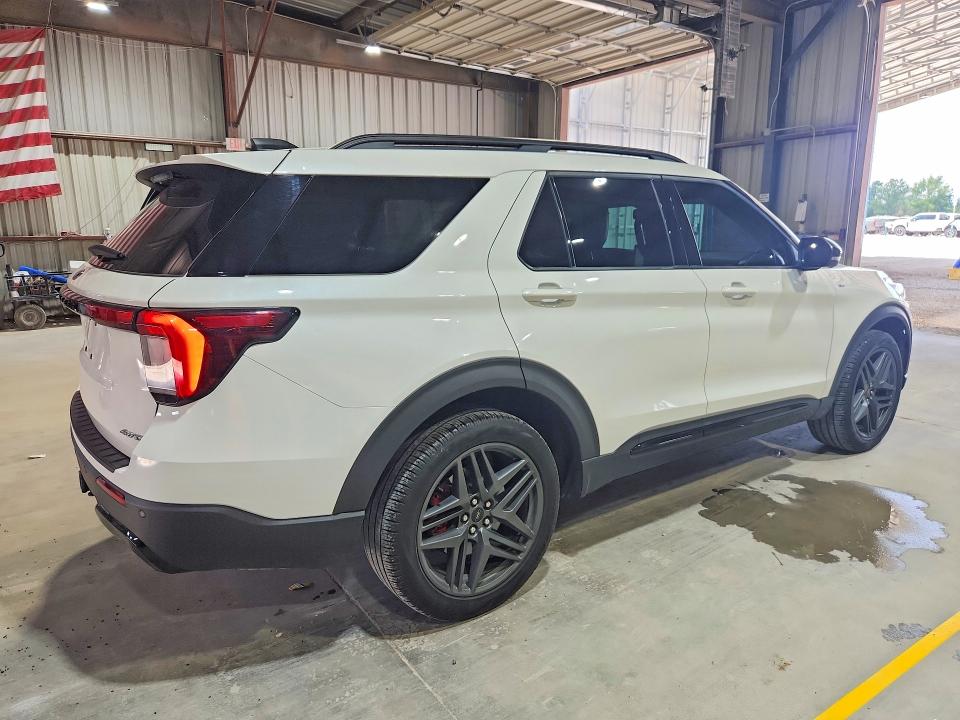 Photo 3 from auction – 2025 FORD EXPLORER with VIN 1FMUK8KHXSGB55559