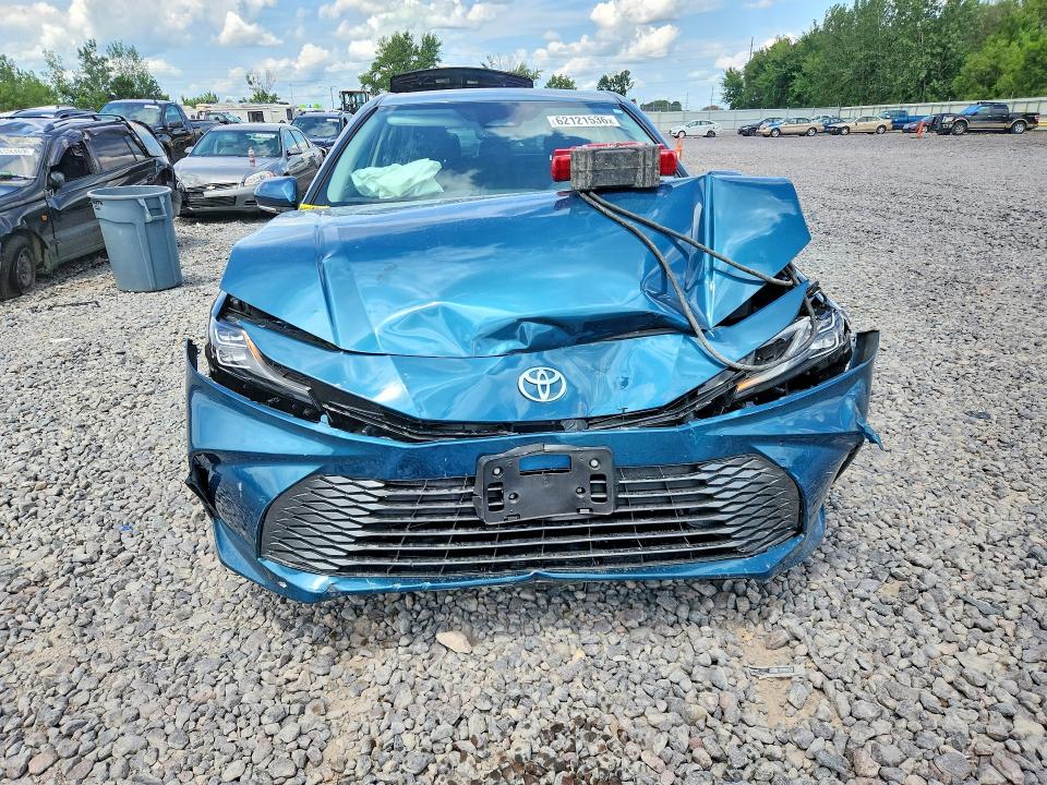 Photo 5 from auction – 2026 TOYOTA CAMRY with VIN 4T1DAACK2TU727991