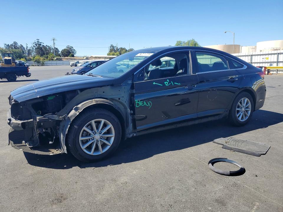 Photo 1 from auction – 2018 HYUNDAI SONATA with VIN 5NPE24AFXJH676549