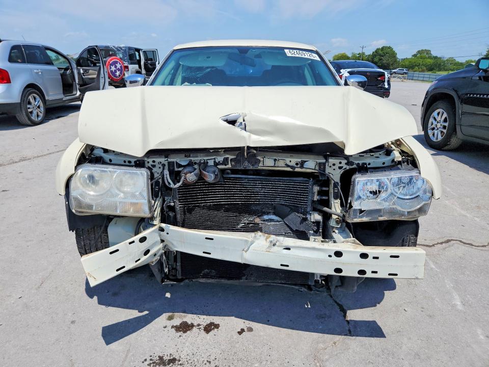 Foto 5 de la subasta – 2010 CHRYSLER 300 con VIN 2C3CA4CD9AH173842