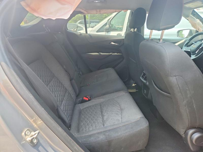 Photo 11 from auction – 2018 CHEVROLET EQUINOX with VIN 3GNAXJEV5JS546210