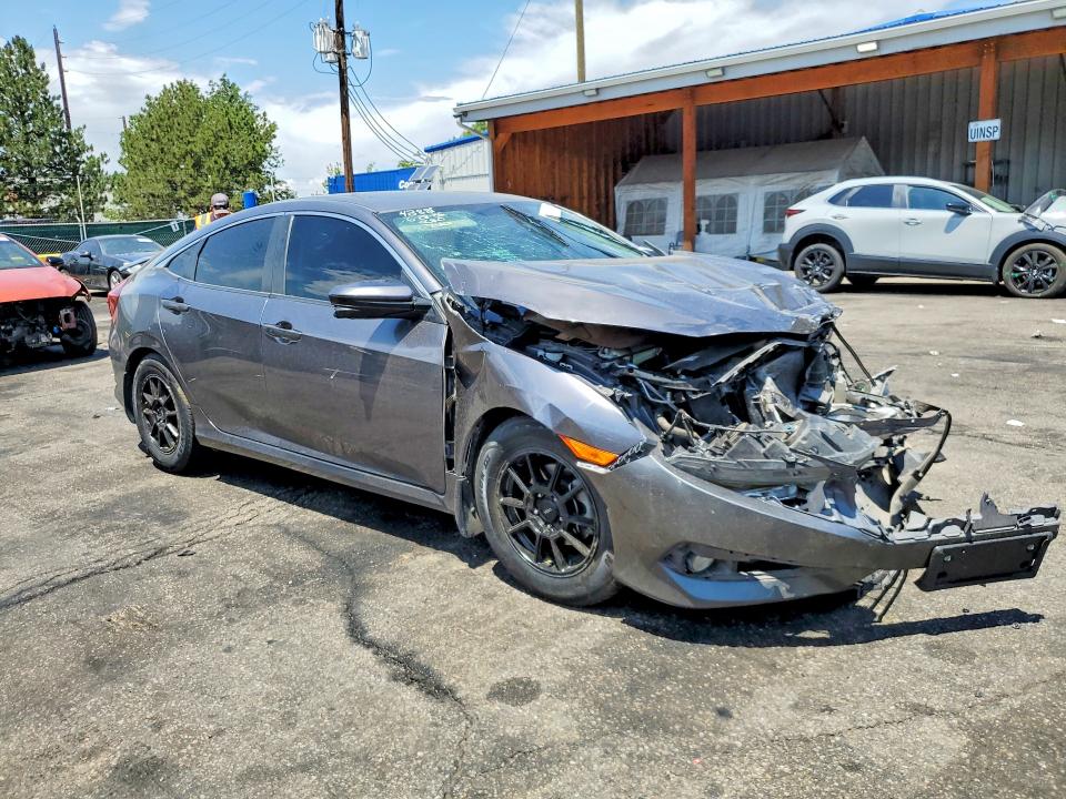 Photo 4 from auction – 2018 HONDA CIVIC with VIN JHMFC1F74JX021291