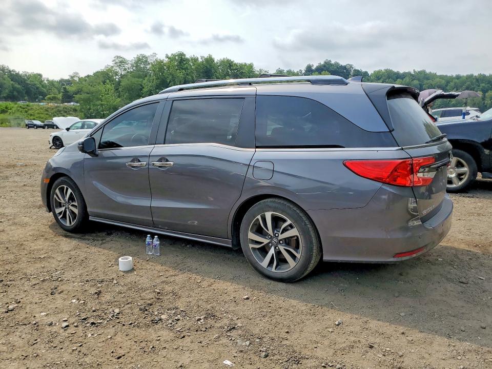 Photo 2 from auction – 2023 HONDA ODYSSEY with VIN 5FNRL6H8XPB069835