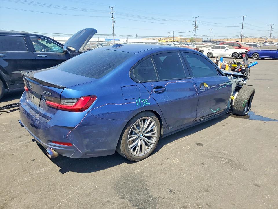 Photo 3 from auction – 2023 BMW 330I with VIN 3MW69FF00P8D57993