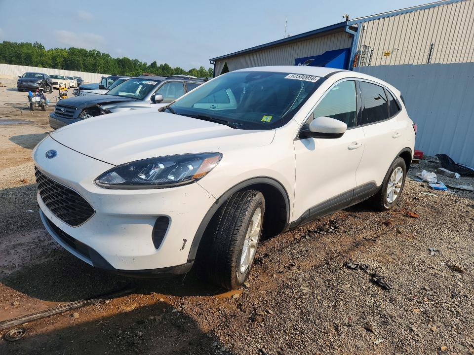 Photo 1 from auction – 2020 FORD ESCAPE with VIN 1FMCU9G62LUC06381
