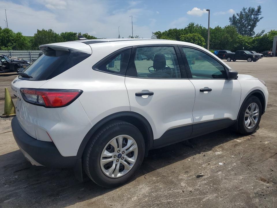 Foto 3 de la subasta – 2022 FORD ESCAPE con VIN 1FMCU0F69NUA84666