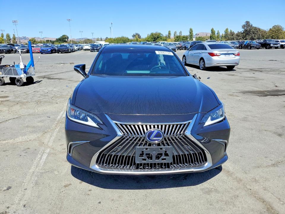 Photo 5 from auction – 2019 LEXUS ES with VIN 58AB21B19KU002280